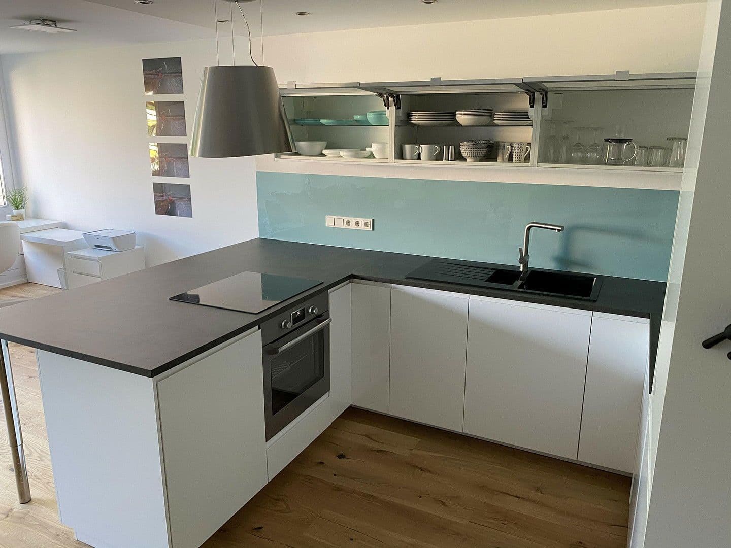 Pronájem bytu 1+kk 49 m², Neckarpromenade 16, Mannheim, Bádensko-Württembersko Pronájem bytu 1+kk 49 m², Neckarpromenade 16, Mannheim, Bádensko-Württembersko