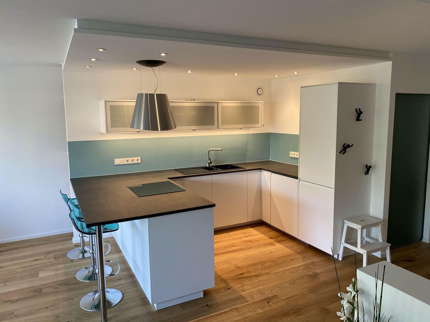 Pronájem bytu 1+kk 49 m², Neckarpromenade 16, Mannheim, Bádensko-Württembersko Pronájem bytu 1+kk 49 m², Neckarpromenade 16, Mannheim, Bádensko-Württembersko