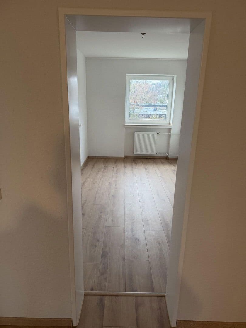 Pronájem bytu 3+1 82 m², Komturring 8, Hürth, Severní Porýní-Vestfálsko Pronájem bytu 3+1 82 m², Komturring 8, Hürth, Severní Porýní-Vestfálsko