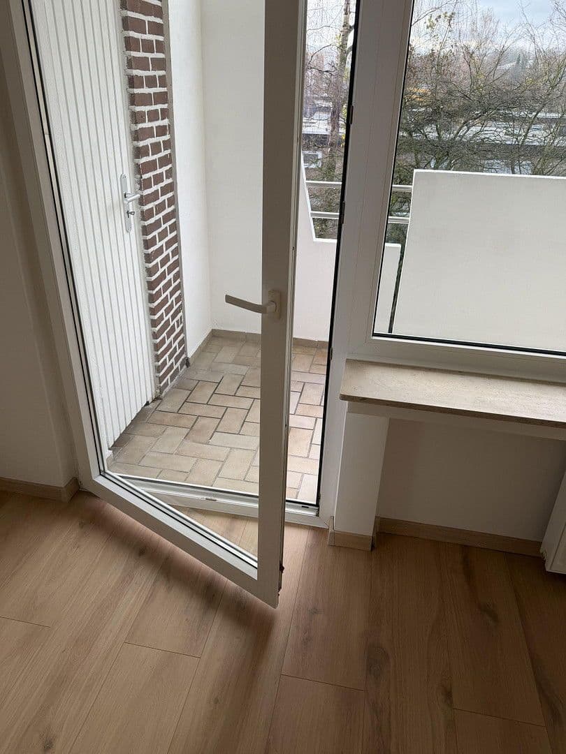 Pronájem bytu 3+1 82 m², Komturring 8, Hürth, Severní Porýní-Vestfálsko Pronájem bytu 3+1 82 m², Komturring 8, Hürth, Severní Porýní-Vestfálsko