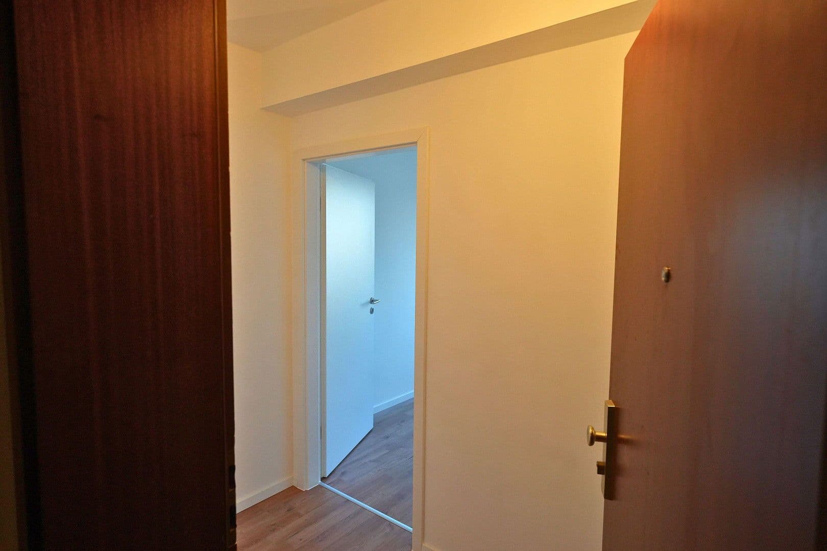 Pronájem bytu 3+1 58 m², Köln, Severní Porýní-Vestfálsko Pronájem bytu 3+1 58 m², Köln, Severní Porýní-Vestfálsko