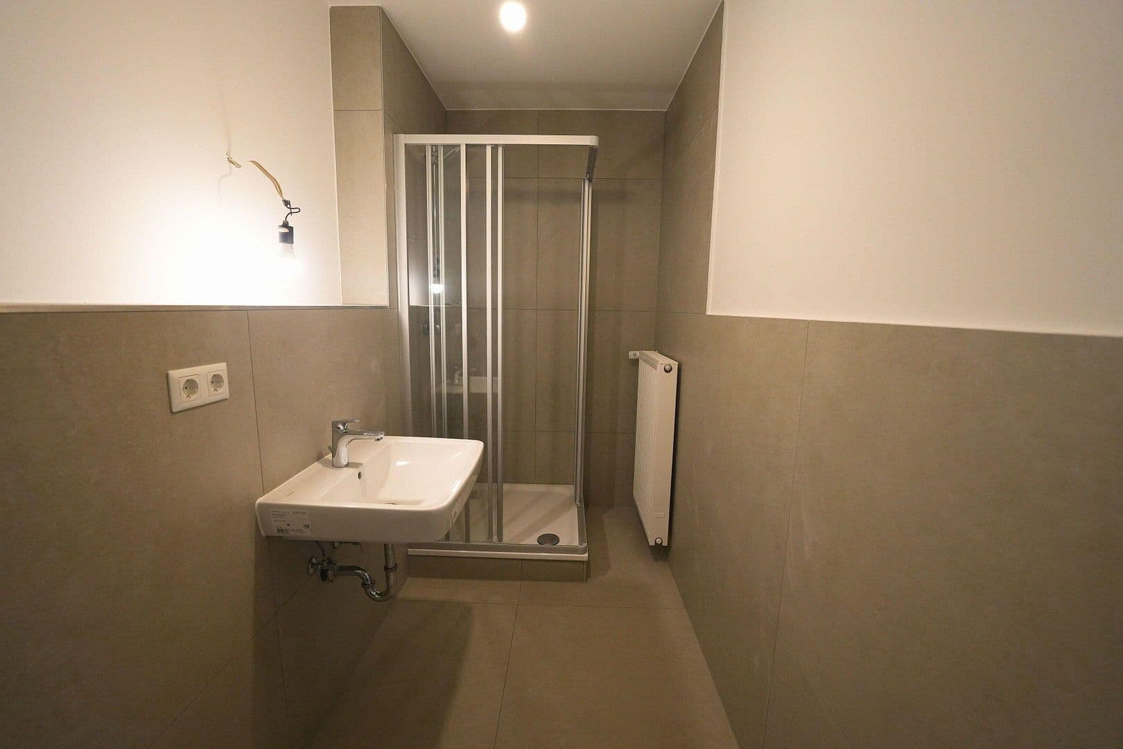 Pronájem bytu 3+1 58 m², Köln, Severní Porýní-Vestfálsko Pronájem bytu 3+1 58 m², Köln, Severní Porýní-Vestfálsko