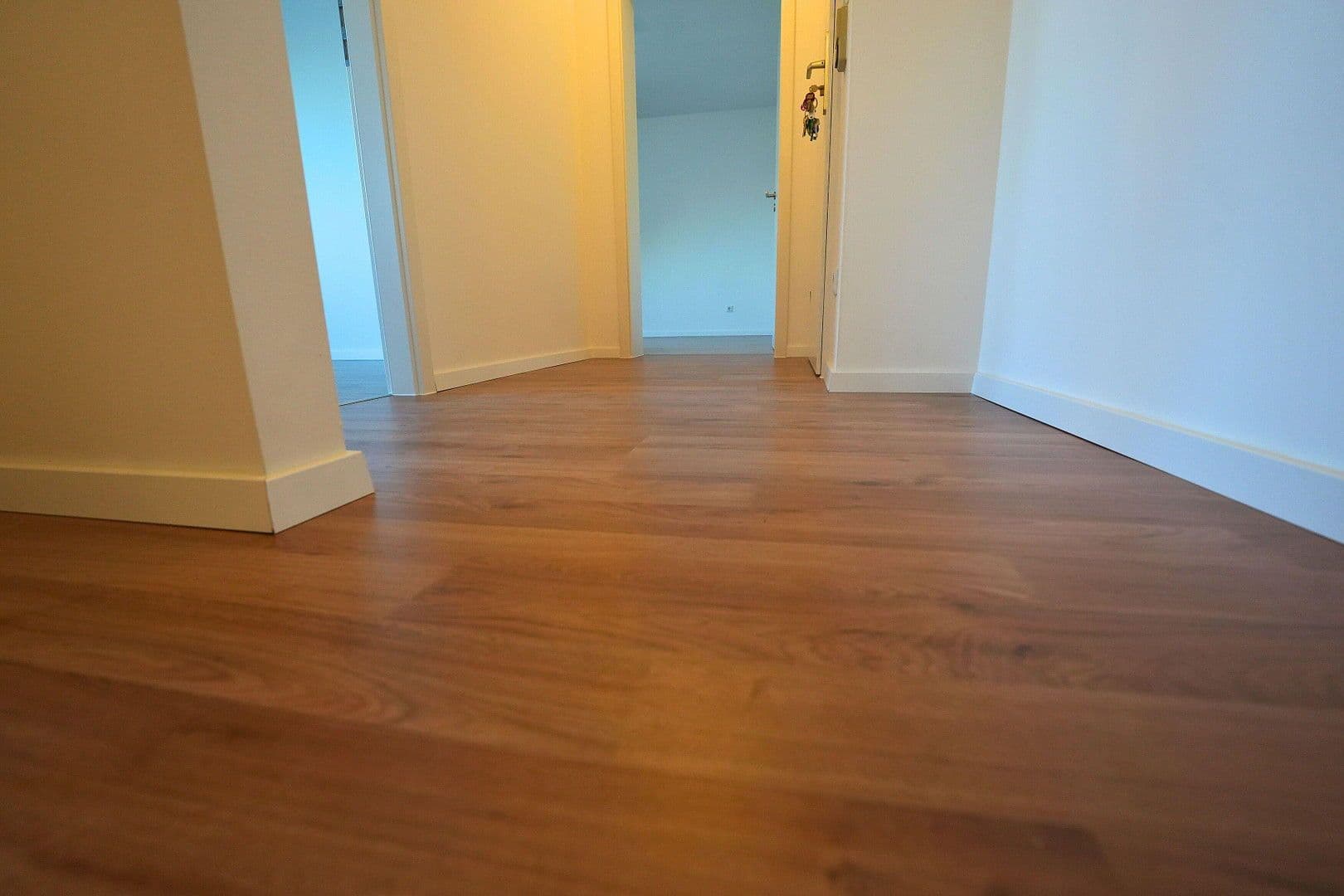 Pronájem bytu 3+1 58 m², Köln, Severní Porýní-Vestfálsko Pronájem bytu 3+1 58 m², Köln, Severní Porýní-Vestfálsko