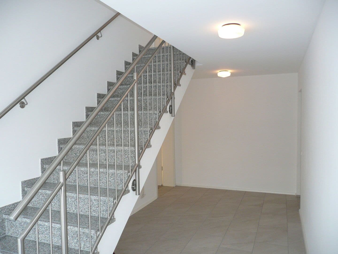 Pronájem bytu 3+1 81 m², Ommerbornstr. 5, Lindlar, Severní Porýní-Vestfálsko Pronájem bytu 3+1 81 m², Ommerbornstr. 5, Lindlar, Severní Porýní-Vestfálsko