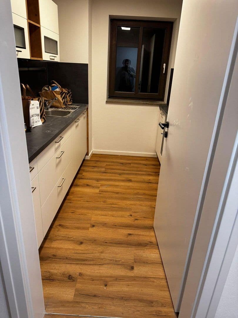 Pronájem bytu 1+1 28 m², Innere Passauer Str. 34b, Straubing, Bavorsko Pronájem bytu 1+1 28 m², Innere Passauer Str. 34b, Straubing, Bavorsko