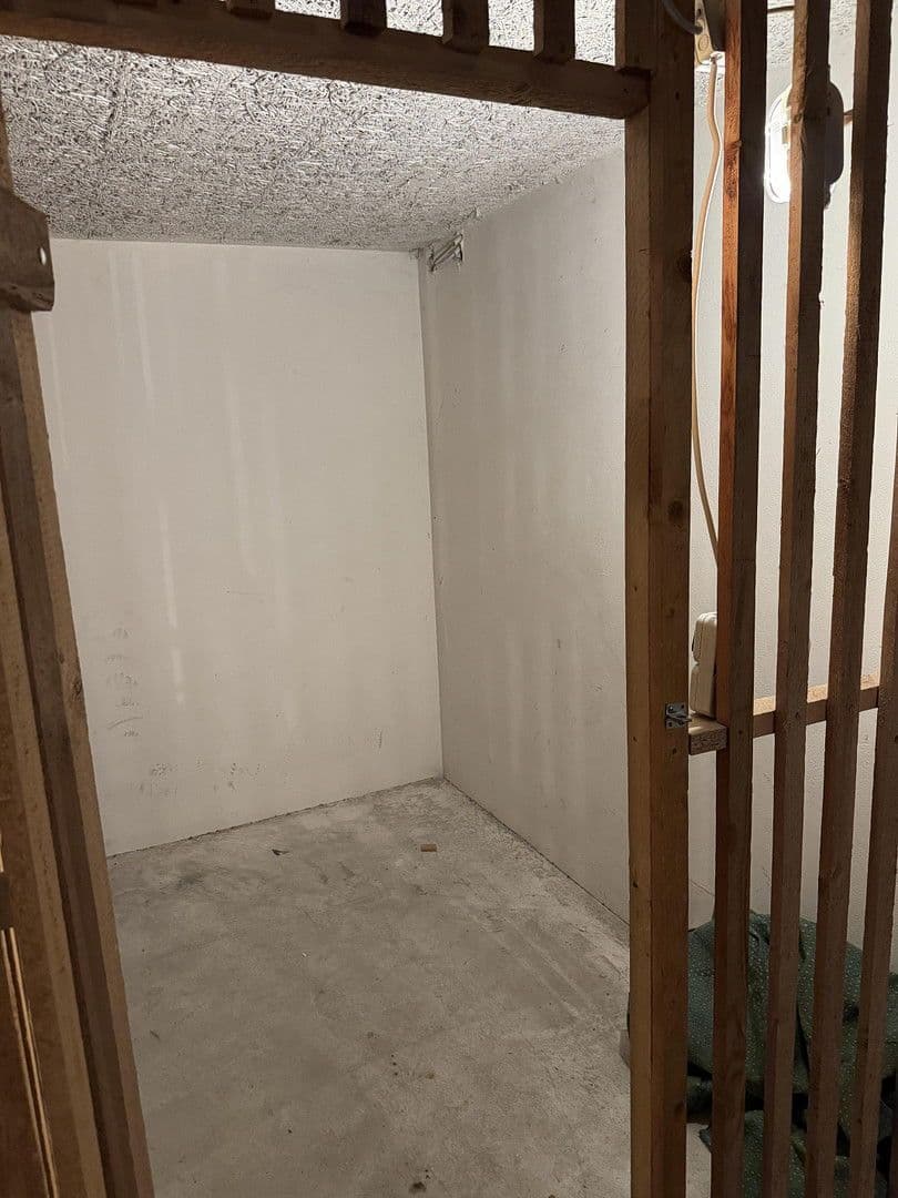 Pronájem bytu 1+1 28 m², Innere Passauer Str. 34b, Straubing, Bavorsko Pronájem bytu 1+1 28 m², Innere Passauer Str. 34b, Straubing, Bavorsko