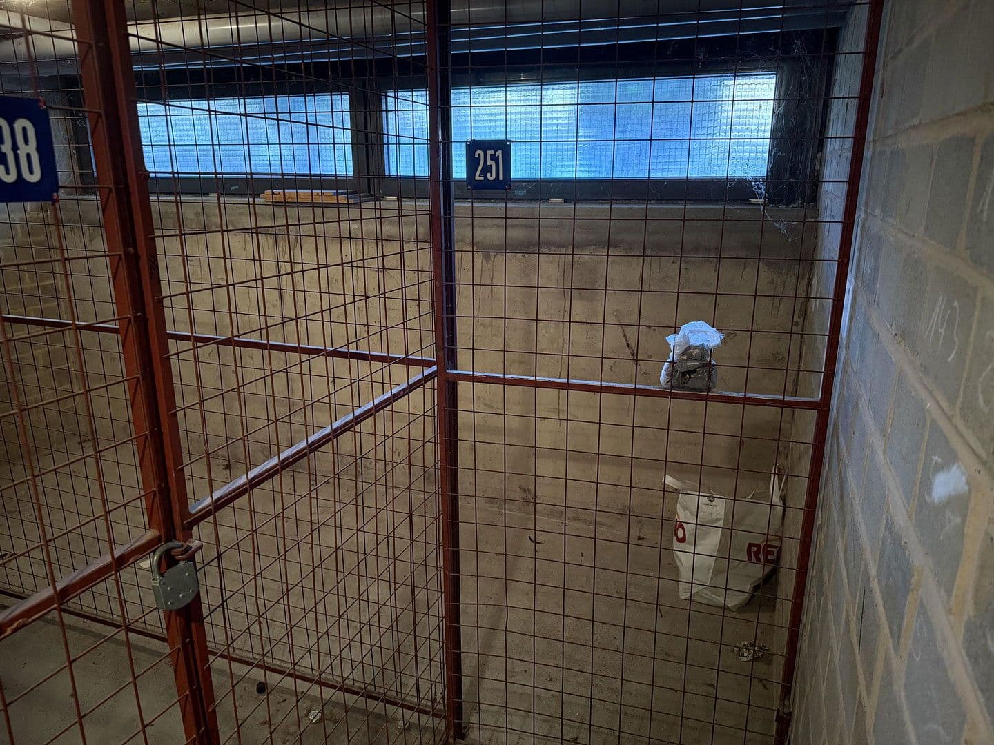 Pronájem bytu 2+1 60 m², Irgenhöhe 30, Saarbrücken, Země Sársko Pronájem bytu 2+1 60 m², Irgenhöhe 30, Saarbrücken, Země Sársko