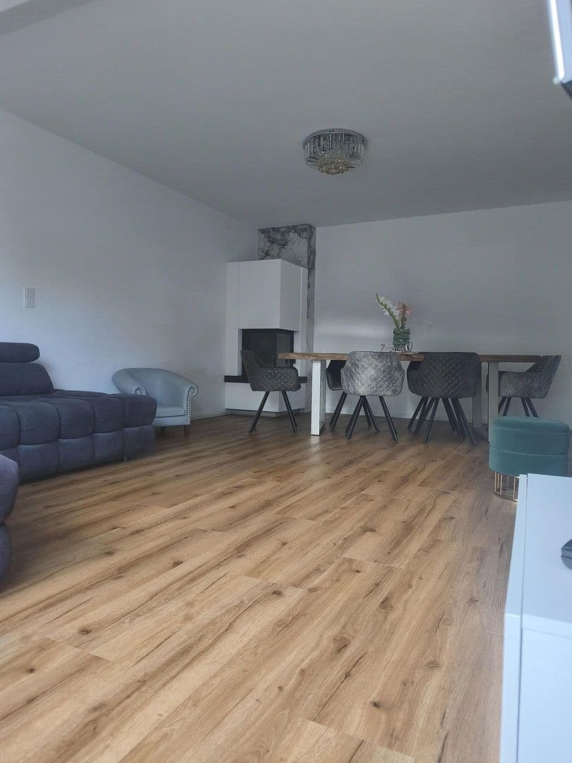 Prodej bytu 3+1 101 m², Hilden, Severní Porýní-Vestfálsko Prodej bytu 3+1 101 m², Hilden, Severní Porýní-Vestfálsko