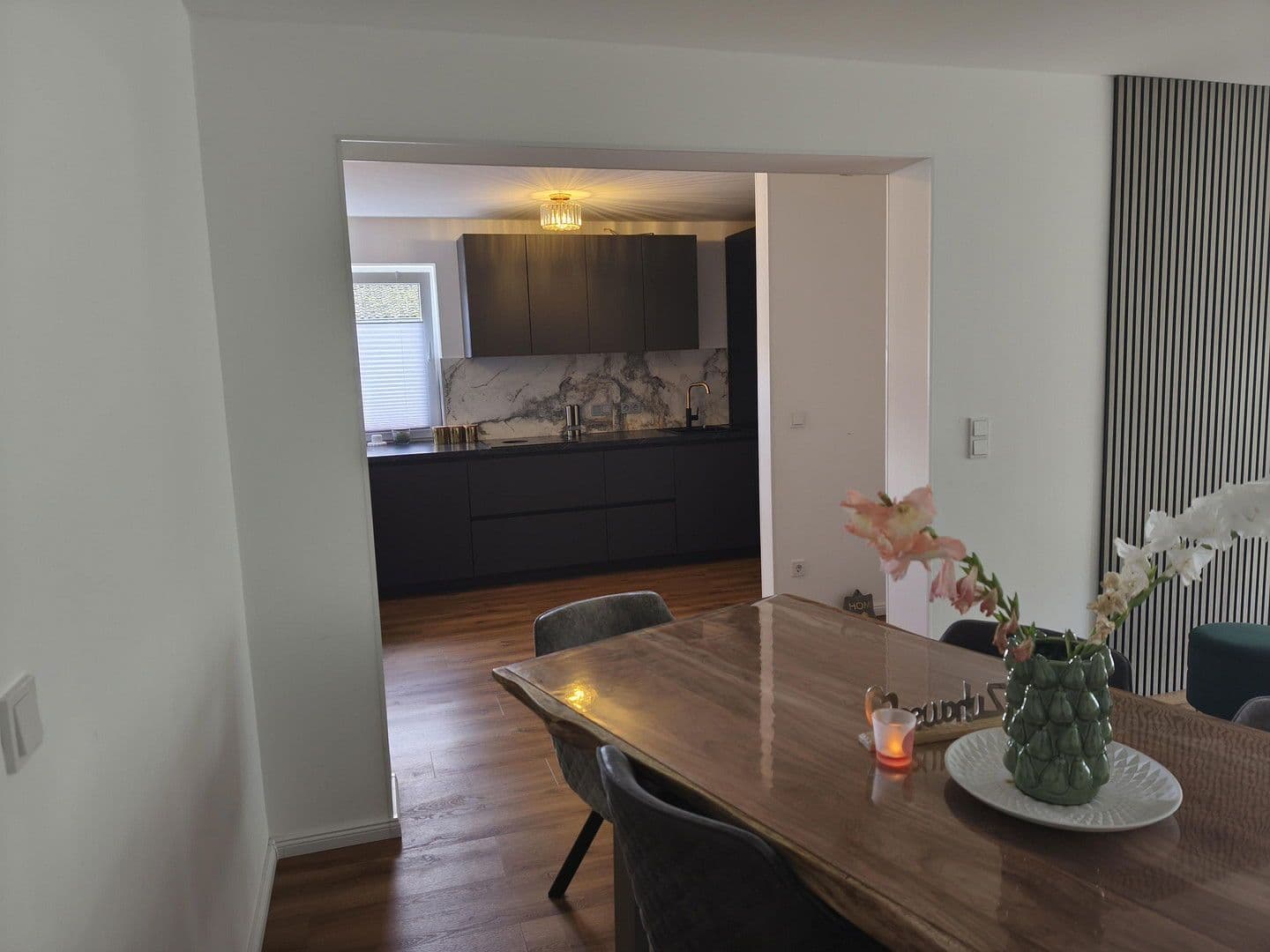 Prodej bytu 3+1 101 m², Hilden, Severní Porýní-Vestfálsko Prodej bytu 3+1 101 m², Hilden, Severní Porýní-Vestfálsko