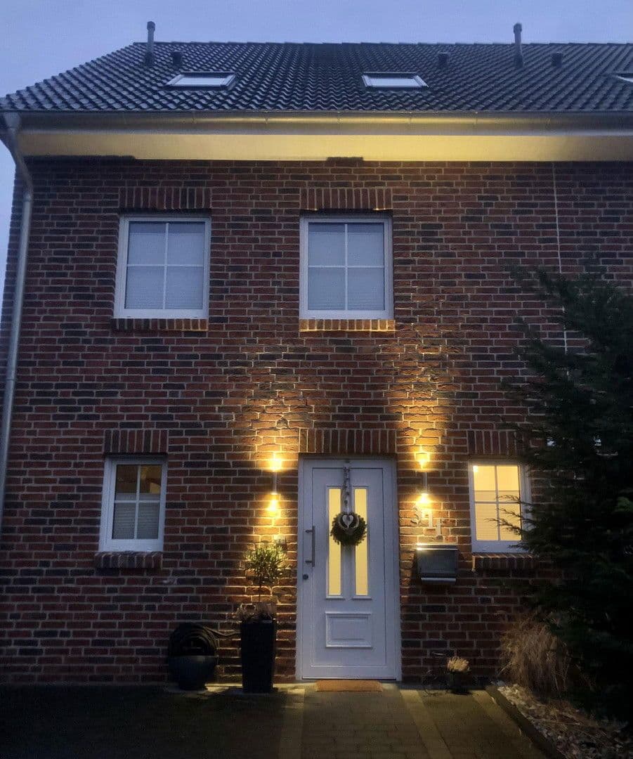 Prodej domu 137 m², pozemek 318 m², Hamburg, Hamburg Prodej domu 137 m², pozemek 318 m², Hamburg, Hamburg