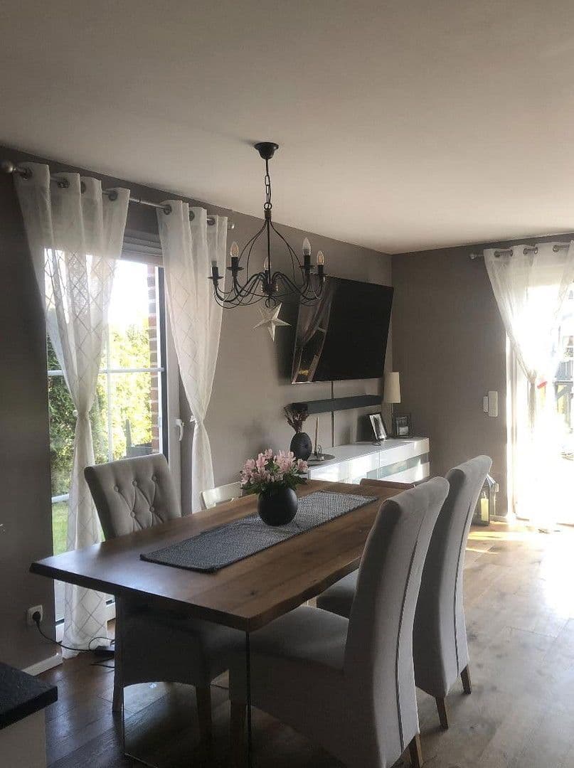 Prodej domu 137 m², pozemek 318 m², Hamburg, Hamburg Prodej domu 137 m², pozemek 318 m², Hamburg, Hamburg