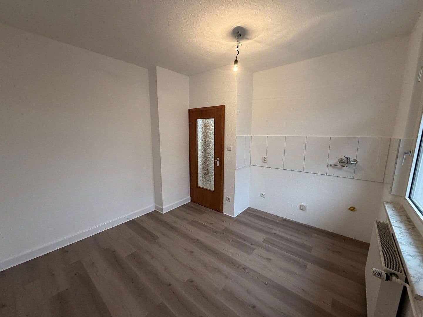 Prodej bytu 4+1 76 m², Rüsternstr 9, Duisburg, Severní Porýní-Vestfálsko Prodej bytu 4+1 76 m², Rüsternstr 9, Duisburg, Severní Porýní-Vestfálsko