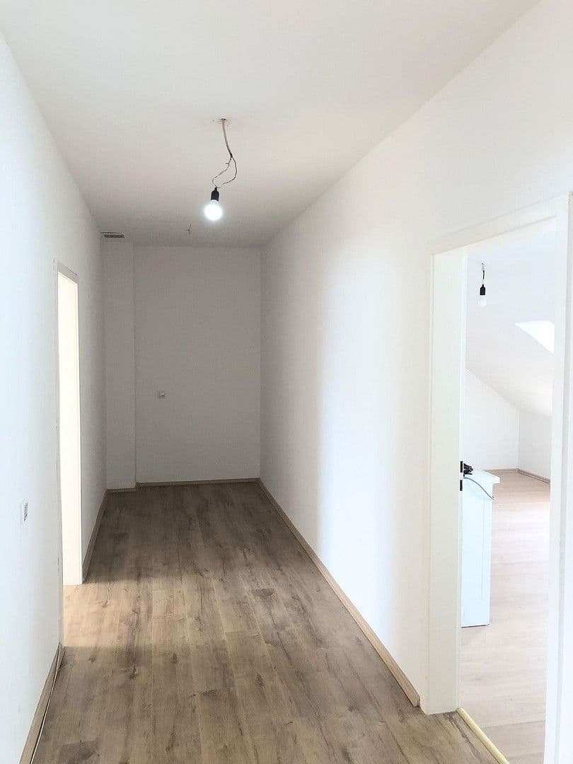 Prodej bytu 3+1 59 m², Wuppertal, Severní Porýní-Vestfálsko Prodej bytu 3+1 59 m², Wuppertal, Severní Porýní-Vestfálsko