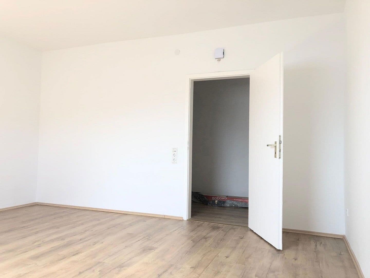 Prodej bytu 3+1 59 m², Wuppertal, Severní Porýní-Vestfálsko Prodej bytu 3+1 59 m², Wuppertal, Severní Porýní-Vestfálsko