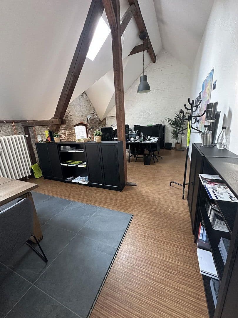 Pronájem kanceláře 135 m², Oberbenrader Straße 51, Krefeld, Severní Porýní-Vestfálsko Pronájem kanceláře 135 m², Oberbenrader Straße 51, Krefeld, Severní Porýní-Vestfálsko