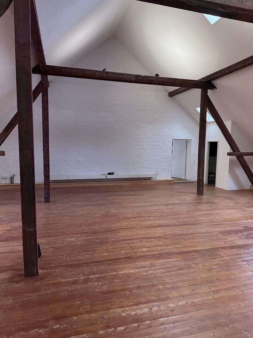 Pronájem kanceláře 135 m², Oberbenrader Straße 51, Krefeld, Severní Porýní-Vestfálsko Pronájem kanceláře 135 m², Oberbenrader Straße 51, Krefeld, Severní Porýní-Vestfálsko