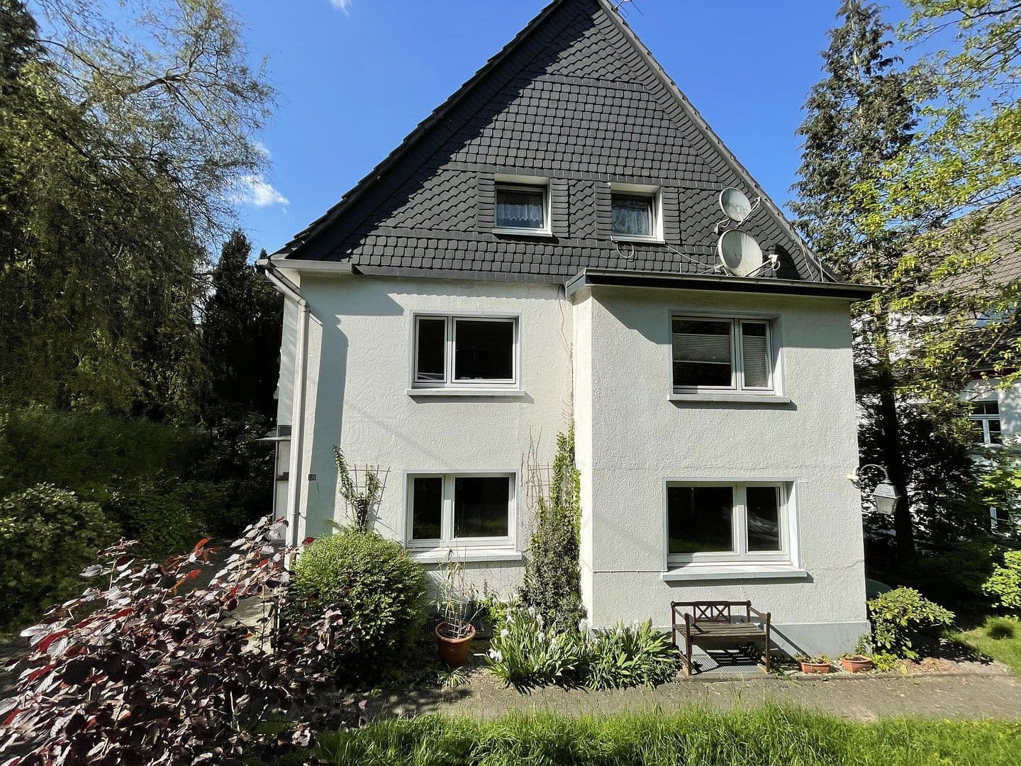 Prodej domu 482 m², pozemek 1.733 m², Hindenburgstr. 57 und 59, Gummersbach, Severní Porýní-Vestfálsko Prodej domu 482 m², pozemek 1.733 m², Hindenburgstr. 57 und 59, Gummersbach, Severní Porýní-Vestfálsko