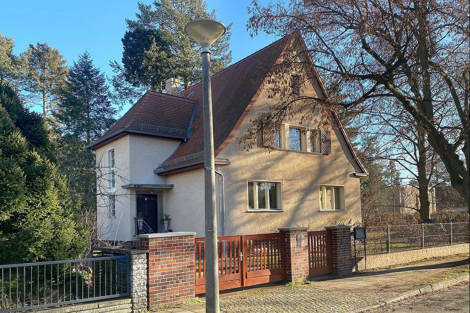 Prodej domu 214 m², pozemek 903 m², Potsdam, Braniborsko Prodej domu 214 m², pozemek 903 m², Potsdam, Braniborsko