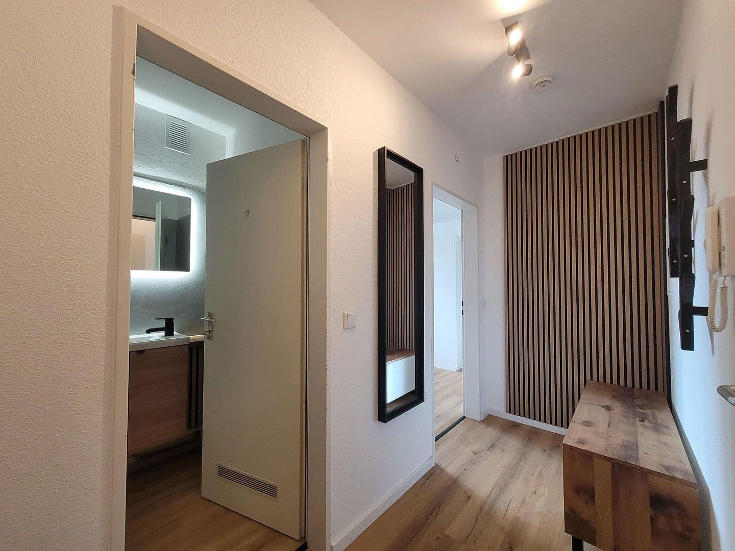 Pronájem bytu 1+1 38 m², Dürerstraße 27, Bielefeld, Severní Porýní-Vestfálsko Pronájem bytu 1+1 38 m², Dürerstraße 27, Bielefeld, Severní Porýní-Vestfálsko