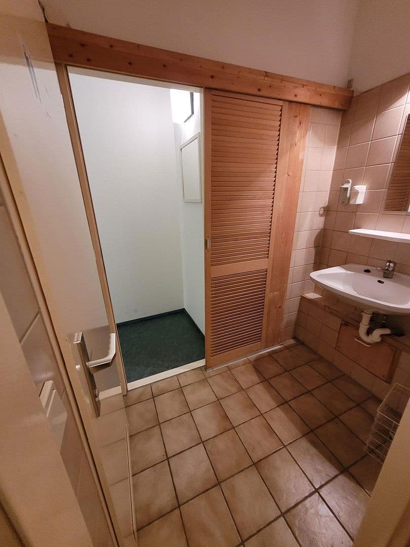 Prodej kanceláře 117 m², Berlin, Berlín Prodej kanceláře 117 m², Berlin, Berlín