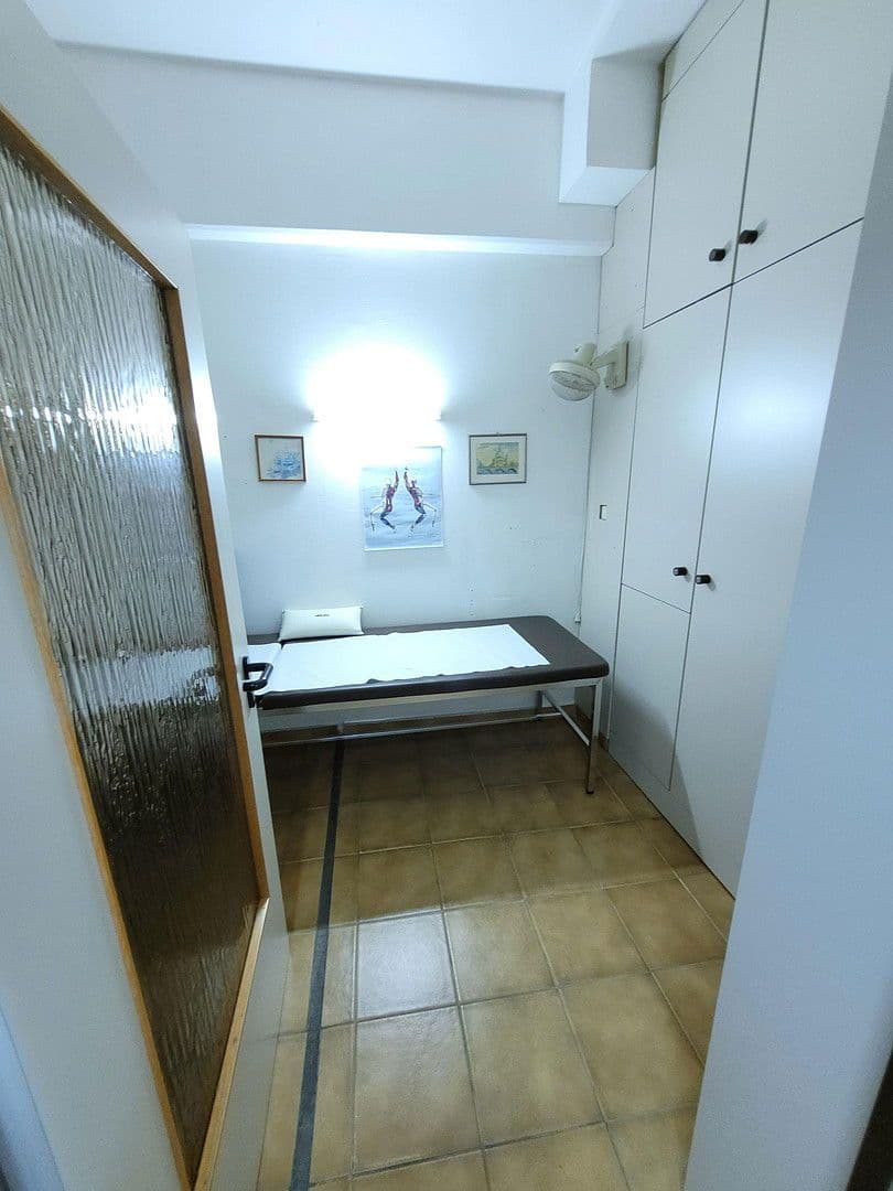 Prodej kanceláře 117 m², Berlin, Berlín Prodej kanceláře 117 m², Berlin, Berlín