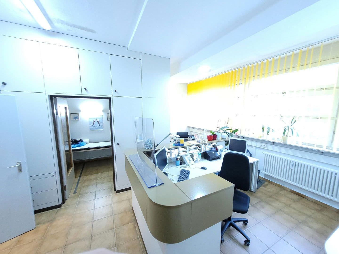 Prodej kanceláře 117 m², Berlin, Berlín Prodej kanceláře 117 m², Berlin, Berlín