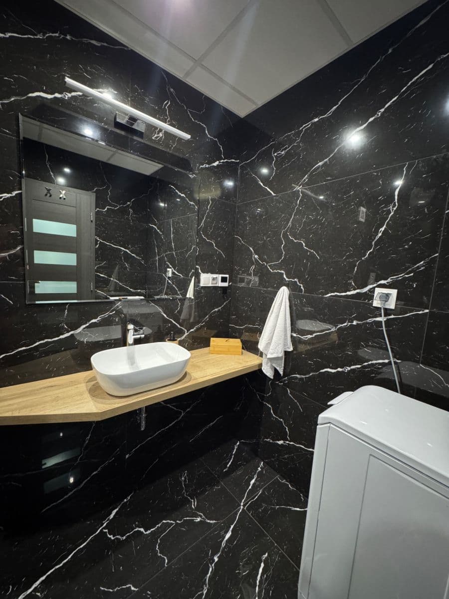 Pronájem bytu 2+1 43 m², Vojenská, Košice - mestská časť Staré Mesto, Košický kraj Pronájem bytu 2+1 43 m², Vojenská, Košice - mestská časť Staré Mesto, Košický kraj