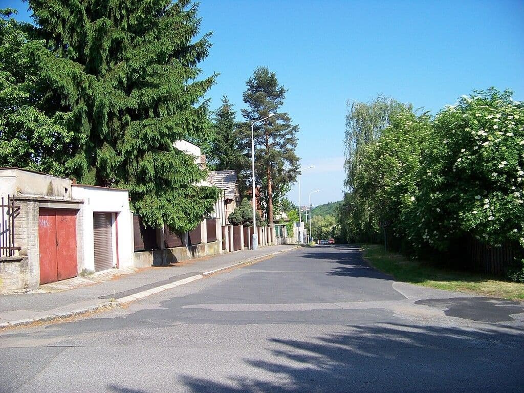 Pronájem garáže 16 m², Gončarenkova, Praha, Praha Pronájem garáže 16 m², Gončarenkova, Praha, Praha