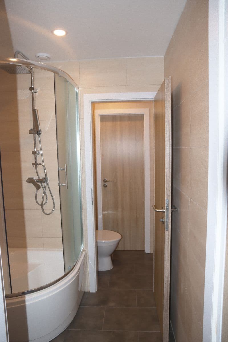 Pronájem bytu 3+1 82 m², Kmochova, Ústí nad Labem, Ústecký kraj Pronájem bytu 3+1 82 m², Kmochova, Ústí nad Labem, Ústecký kraj