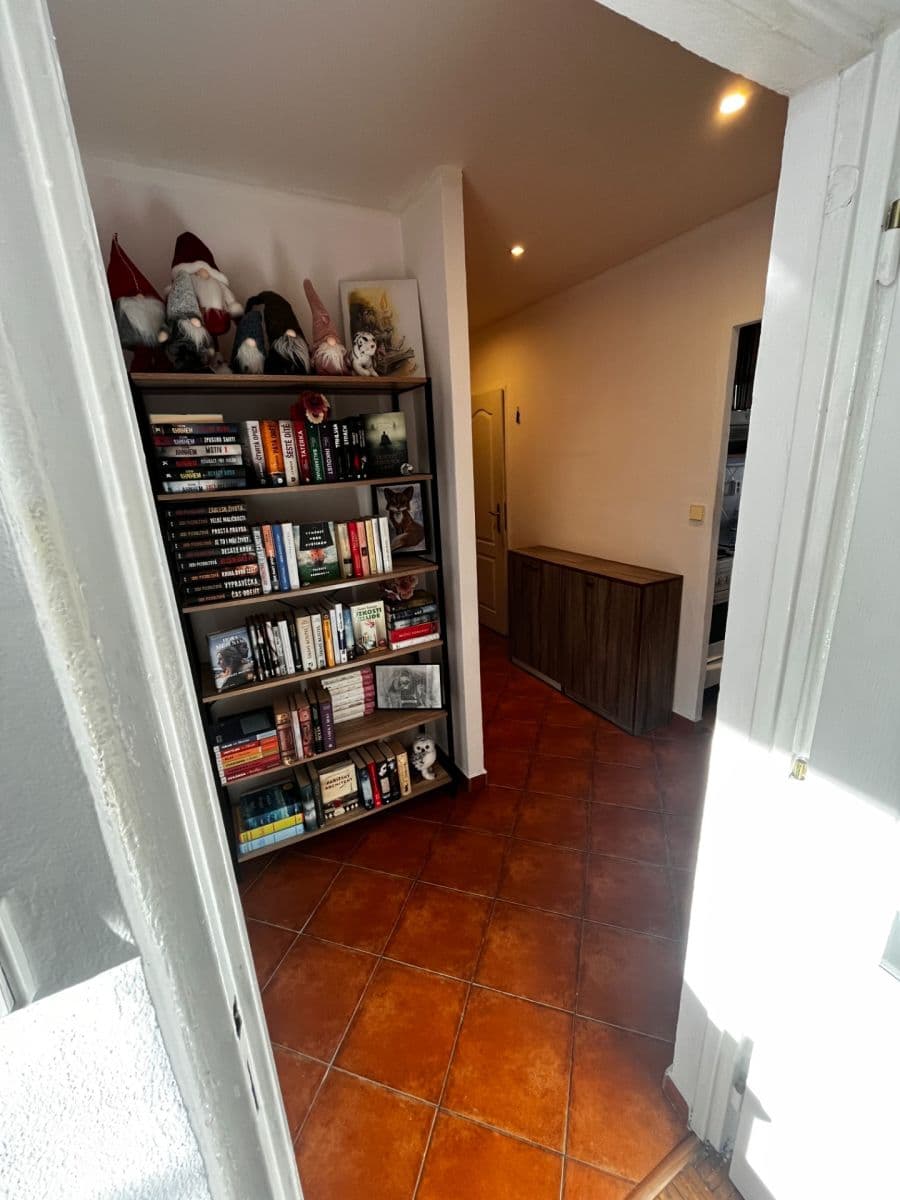 Pronájem bytu 2+1 64 m², Oldřichova, Liberec, Liberecký kraj Pronájem bytu 2+1 64 m², Oldřichova, Liberec, Liberecký kraj