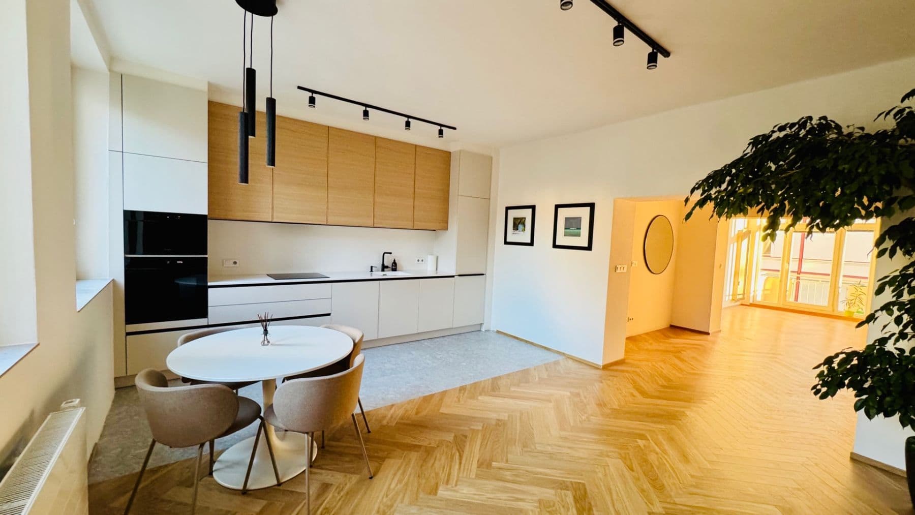Pronájem bytu 2+kk 60 m², Lotyšská, Praha, Praha Pronájem bytu 2+kk 60 m², Lotyšská, Praha, Praha