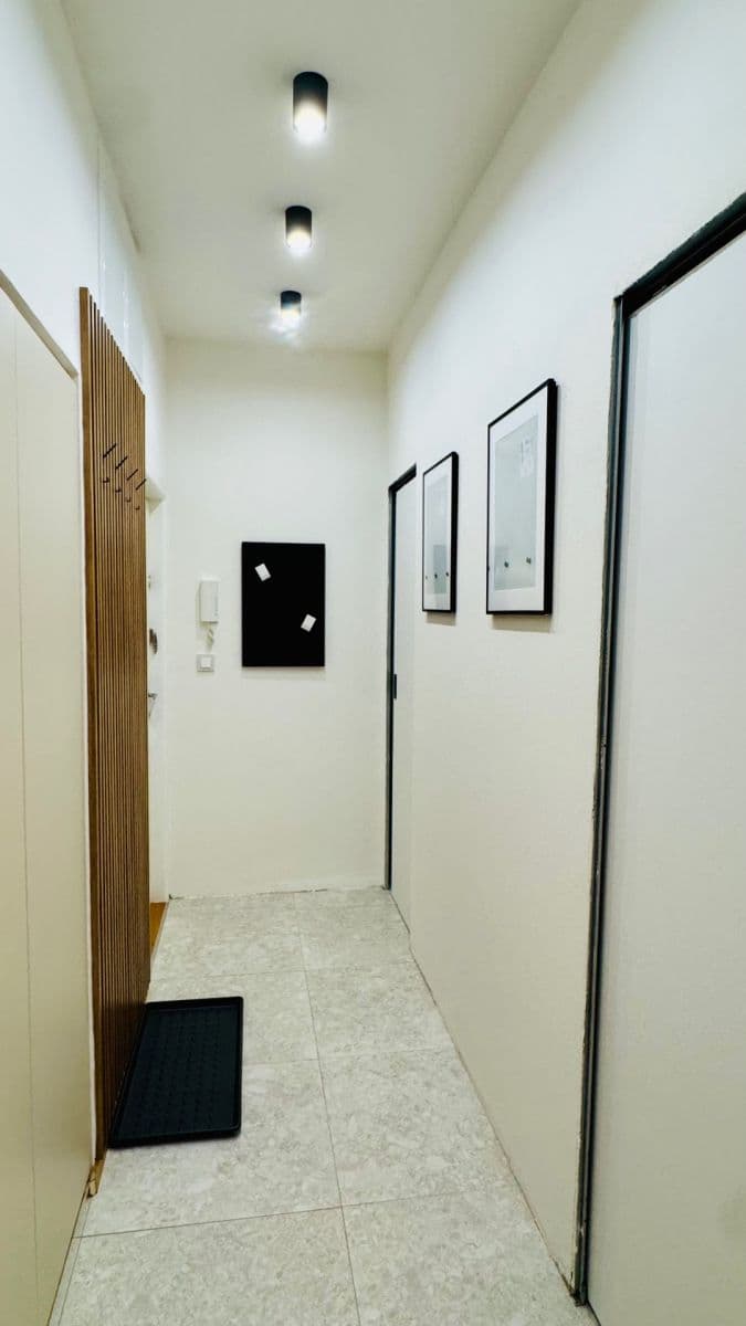 Pronájem bytu 2+kk 60 m², Lotyšská, Praha, Praha Pronájem bytu 2+kk 60 m², Lotyšská, Praha, Praha