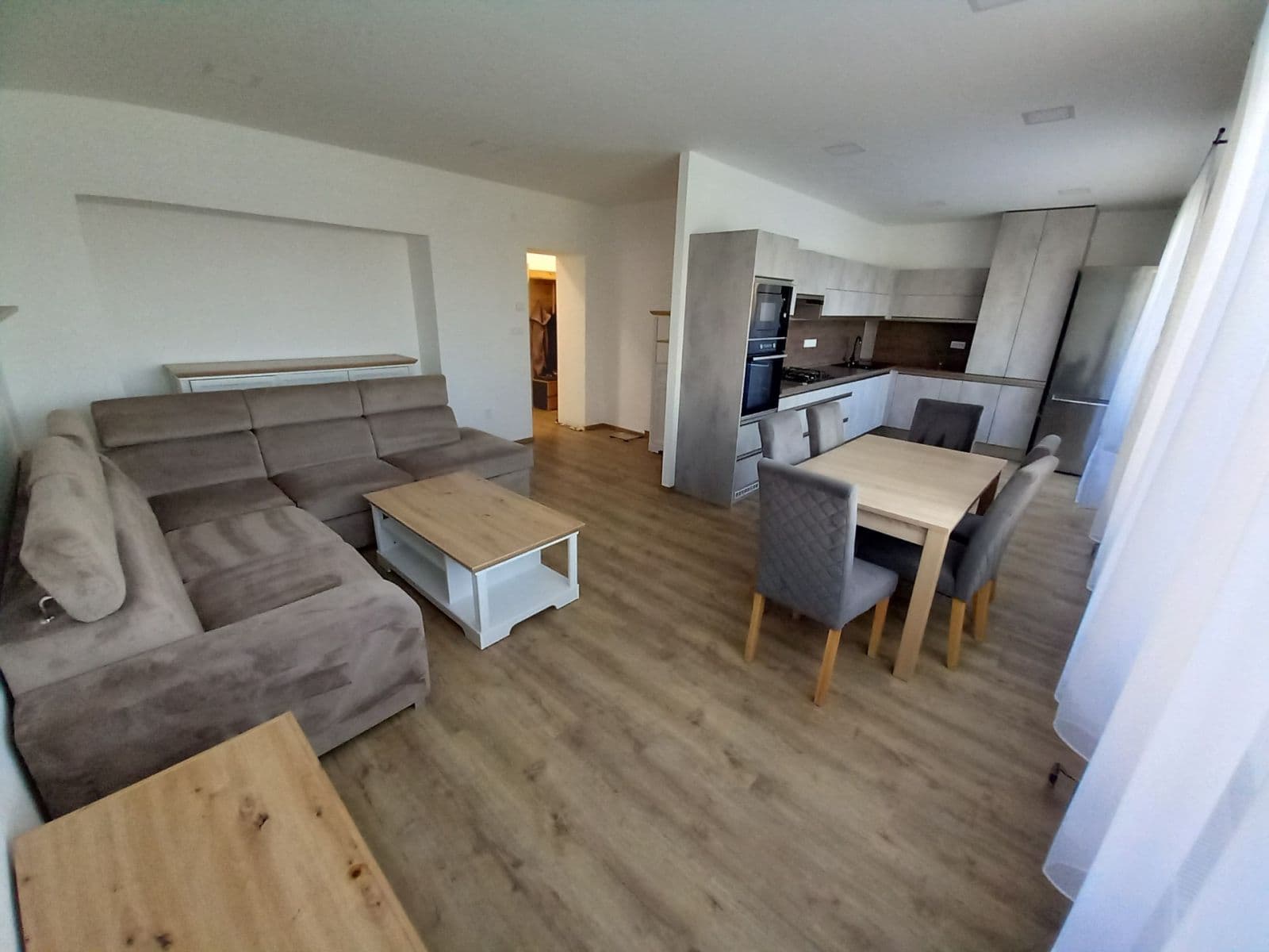 Prodej bytu 3+kk 69 m², Loucká, Znojmo, Jihomoravský kraj Prodej bytu 3+kk 69 m², Loucká, Znojmo, Jihomoravský kraj