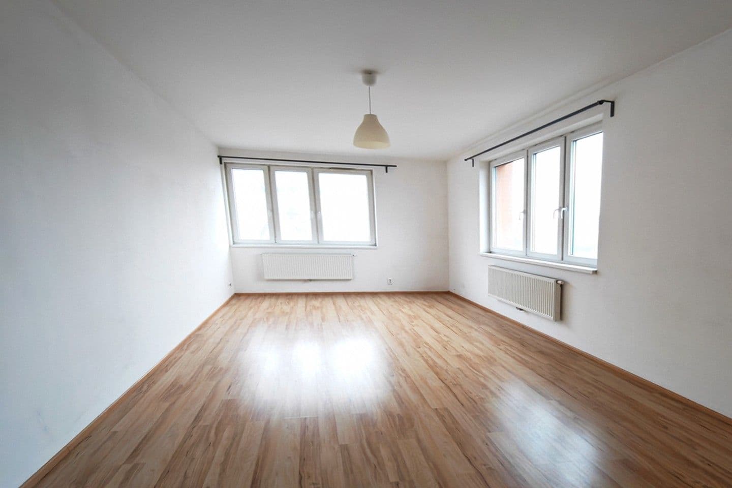 Pronájem bytu 1+kk 34 m², Freyova, Praha, Praha Pronájem bytu 1+kk 34 m², Freyova, Praha, Praha