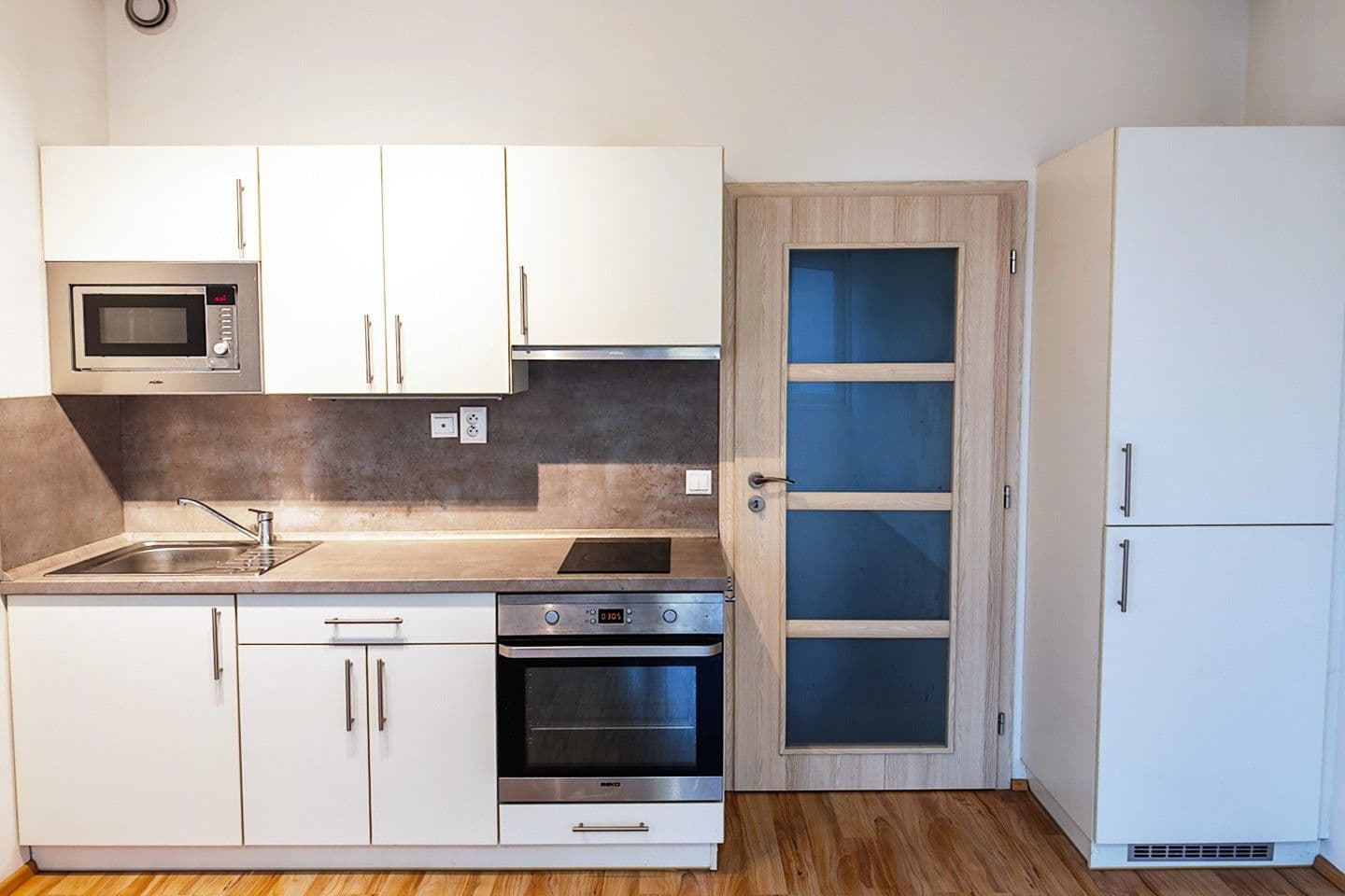 Pronájem bytu 1+kk 34 m², Freyova, Praha, Praha Pronájem bytu 1+kk 34 m², Freyova, Praha, Praha