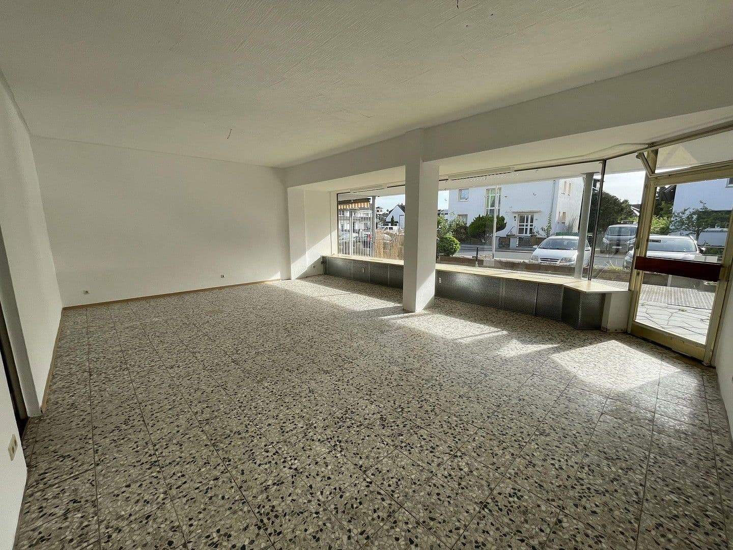 Prodej domu 119 m², Ludwigstraße 34, Biebesheim am Rhein, Hessen Prodej domu 119 m², Ludwigstraße 34, Biebesheim am Rhein, Hessen