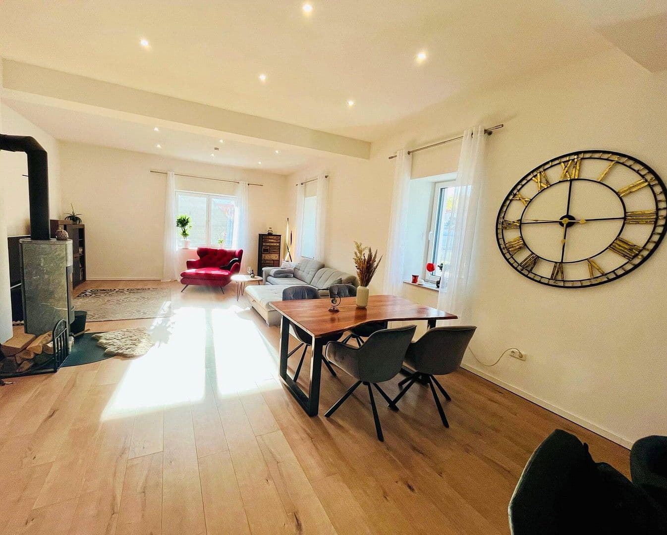 Prodej bytu 4+1 144 m², Greußenheim, Bavorsko Prodej bytu 4+1 144 m², Greußenheim, Bavorsko