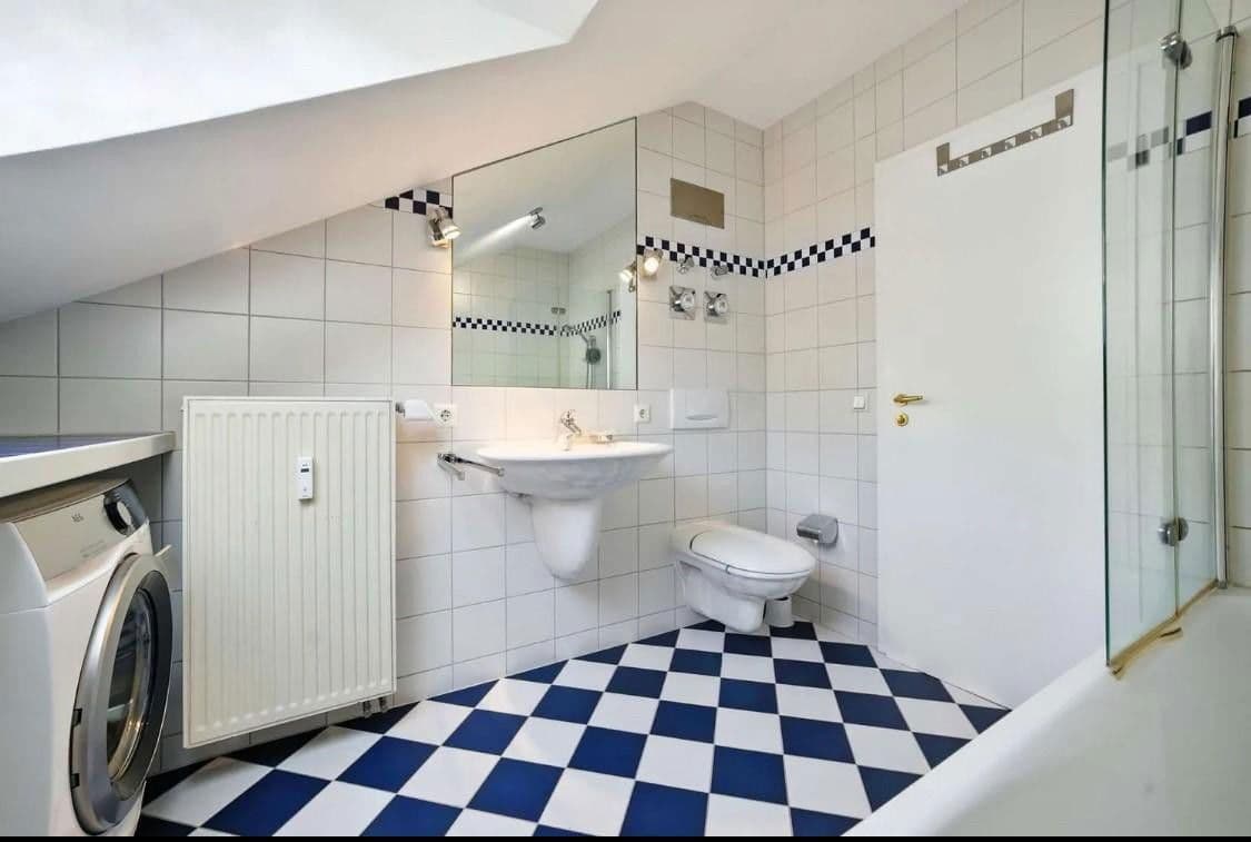 Pronájem bytu 2+1 63 m², Obere Bergstraße 54, Radebeul, Sasko Pronájem bytu 2+1 63 m², Obere Bergstraße 54, Radebeul, Sasko