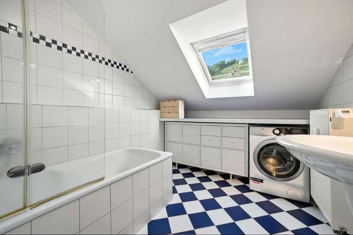 Pronájem bytu 2+1 63 m², Obere Bergstraße 54, Radebeul, Sasko Pronájem bytu 2+1 63 m², Obere Bergstraße 54, Radebeul, Sasko