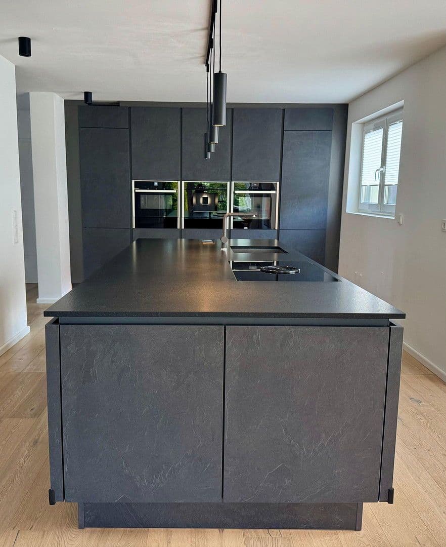 Prodej domu 213 m², pozemek 1.013 m², Elsdorf, Severní Porýní-Vestfálsko Prodej domu 213 m², pozemek 1.013 m², Elsdorf, Severní Porýní-Vestfálsko