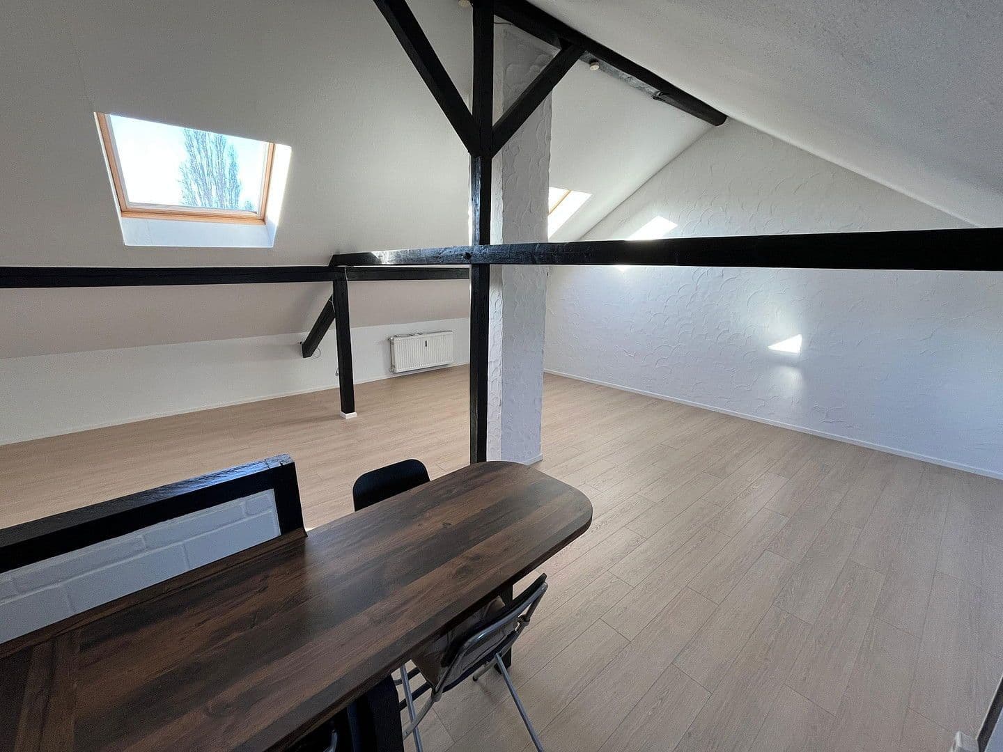 Pronájem bytu 1+1 62 m², Linienstraße 34, Düsseldorf, Severní Porýní-Vestfálsko Pronájem bytu 1+1 62 m², Linienstraße 34, Düsseldorf, Severní Porýní-Vestfálsko