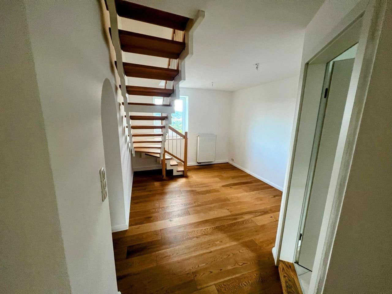 Prodej domu 238 m², pozemek 323 m², Im Lerchenfeld 10, Herdecke, Severní Porýní-Vestfálsko Prodej domu 238 m², pozemek 323 m², Im Lerchenfeld 10, Herdecke, Severní Porýní-Vestfálsko