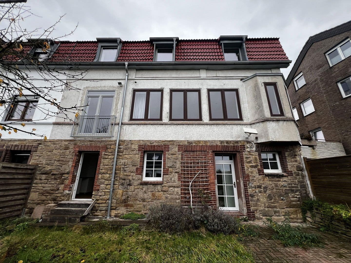 Prodej domu 238 m², pozemek 323 m², Im Lerchenfeld 10, Herdecke, Severní Porýní-Vestfálsko Prodej domu 238 m², pozemek 323 m², Im Lerchenfeld 10, Herdecke, Severní Porýní-Vestfálsko