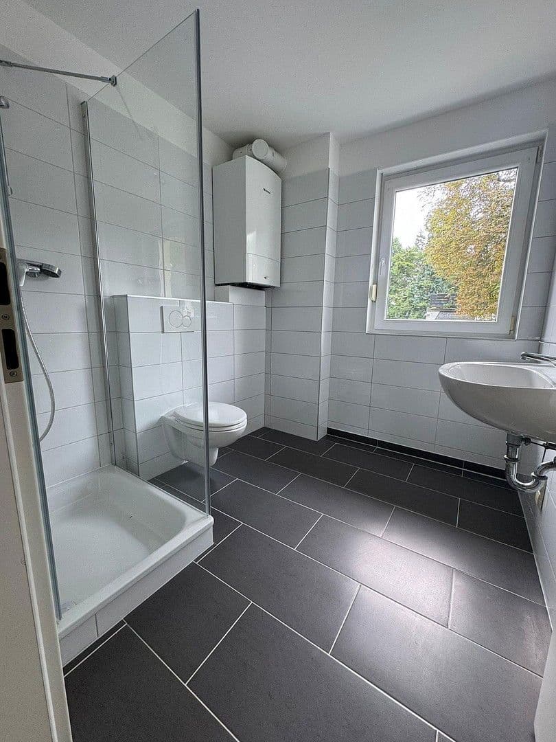 Prodej bytu 3+1 82 m², Bonn, Severní Porýní-Vestfálsko Prodej bytu 3+1 82 m², Bonn, Severní Porýní-Vestfálsko