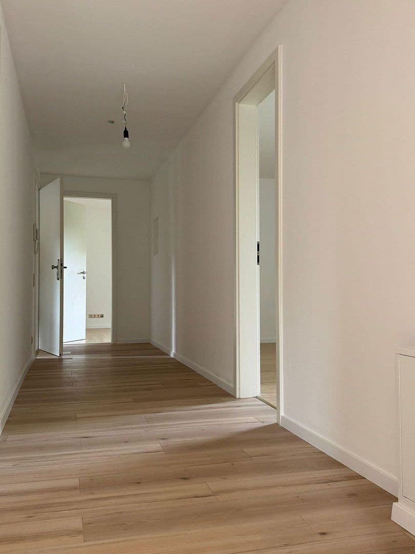 Prodej bytu 3+1 82 m², Bonn, Severní Porýní-Vestfálsko Prodej bytu 3+1 82 m², Bonn, Severní Porýní-Vestfálsko