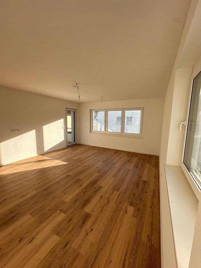 Pronájem bytu 4+kk 102 m², Markgröningen, Bádensko-Württembersko Pronájem bytu 4+kk 102 m², Markgröningen, Bádensko-Württembersko