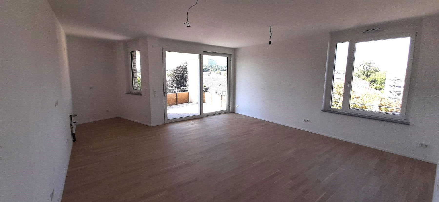 Pronájem bytu 3+1 85 m², Stuttgart, Bádensko-Württembersko Pronájem bytu 3+1 85 m², Stuttgart, Bádensko-Württembersko