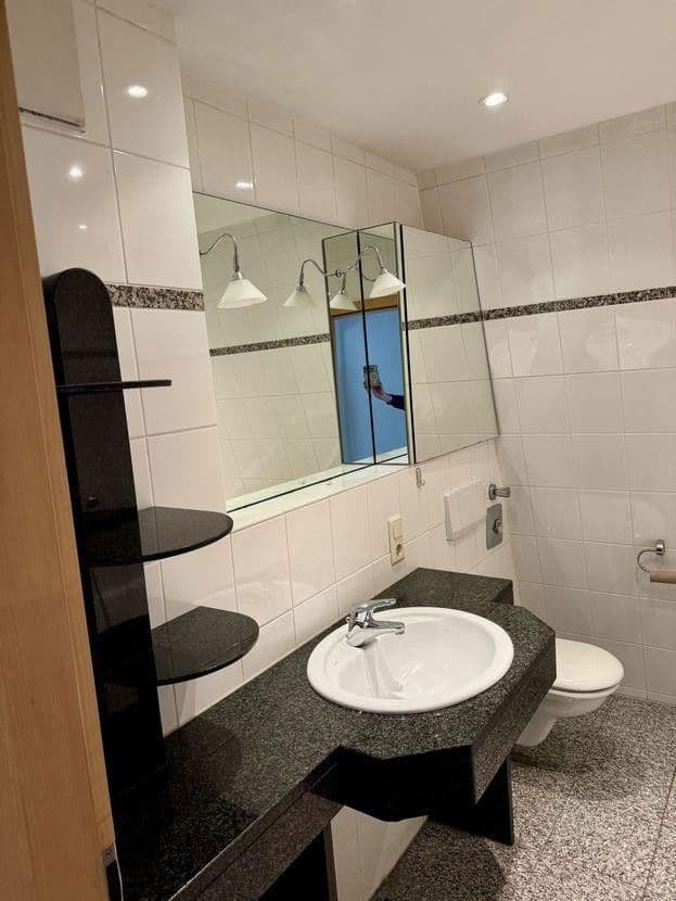 Pronájem bytu 2+1 105 m², Rheinbach, Severní Porýní-Vestfálsko Pronájem bytu 2+1 105 m², Rheinbach, Severní Porýní-Vestfálsko