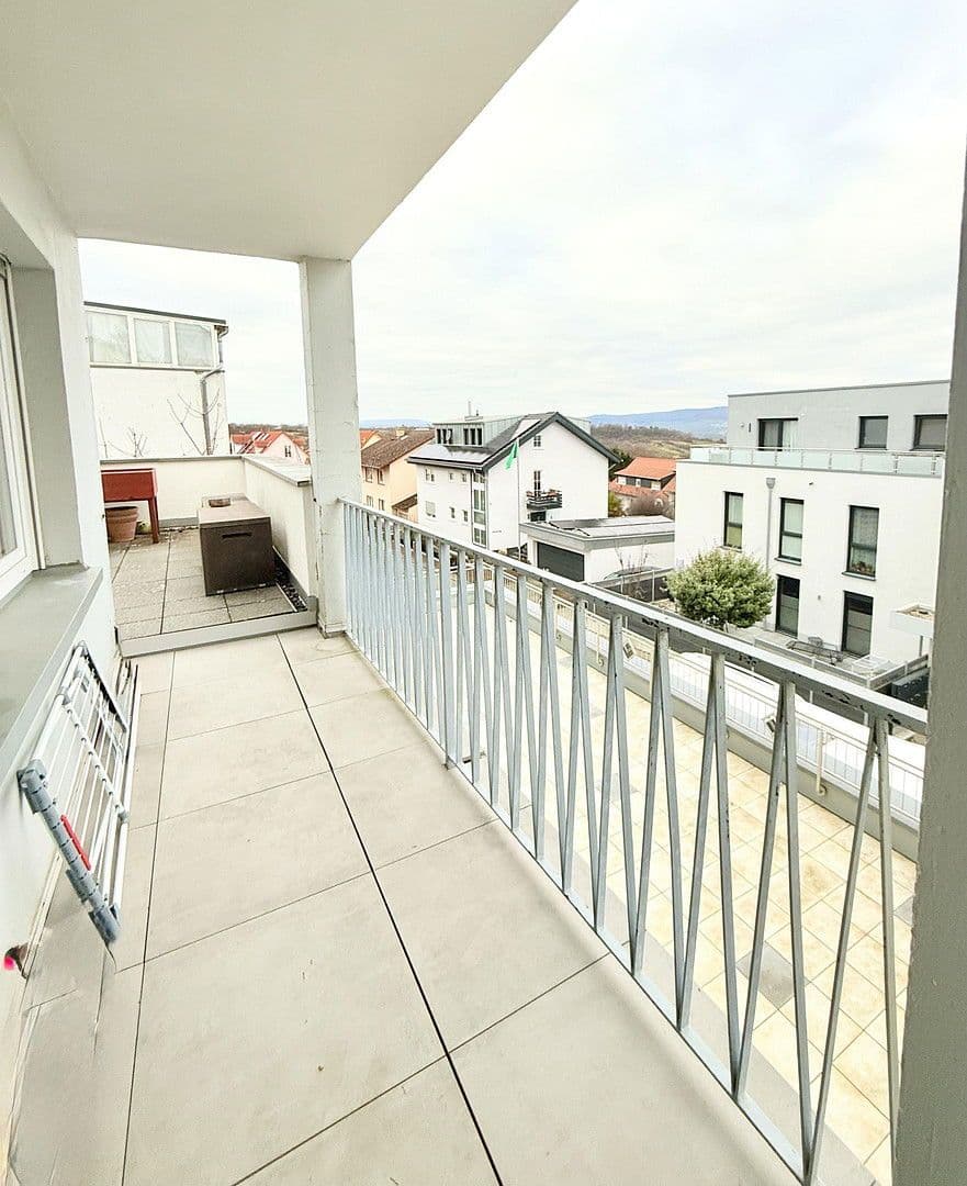 Pronájem bytu 3+1 93 m², Ingelheim am Rhein, Porýní-Falc Pronájem bytu 3+1 93 m², Ingelheim am Rhein, Porýní-Falc