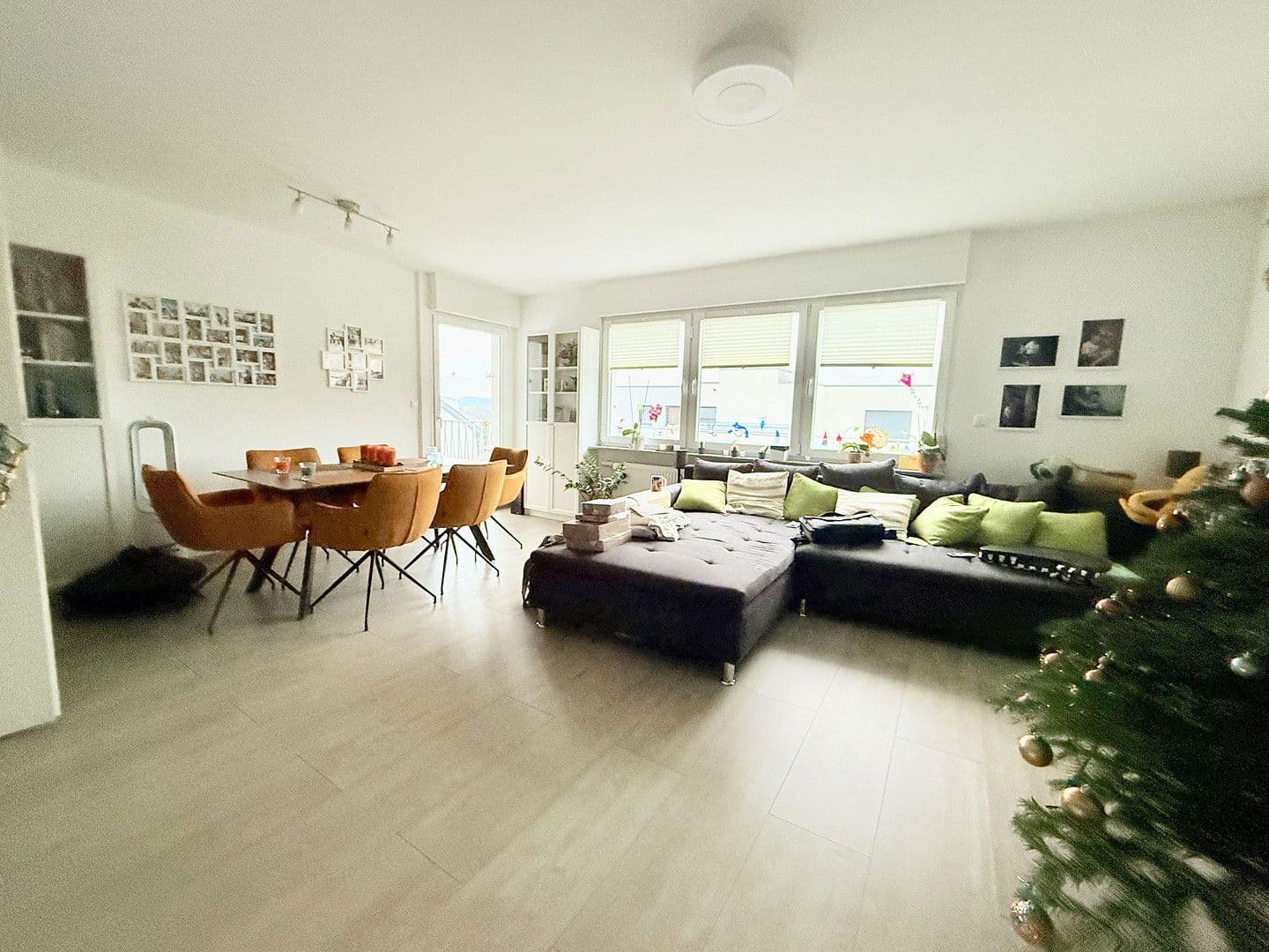 Pronájem bytu 3+1 93 m², Ingelheim am Rhein, Porýní-Falc Pronájem bytu 3+1 93 m², Ingelheim am Rhein, Porýní-Falc